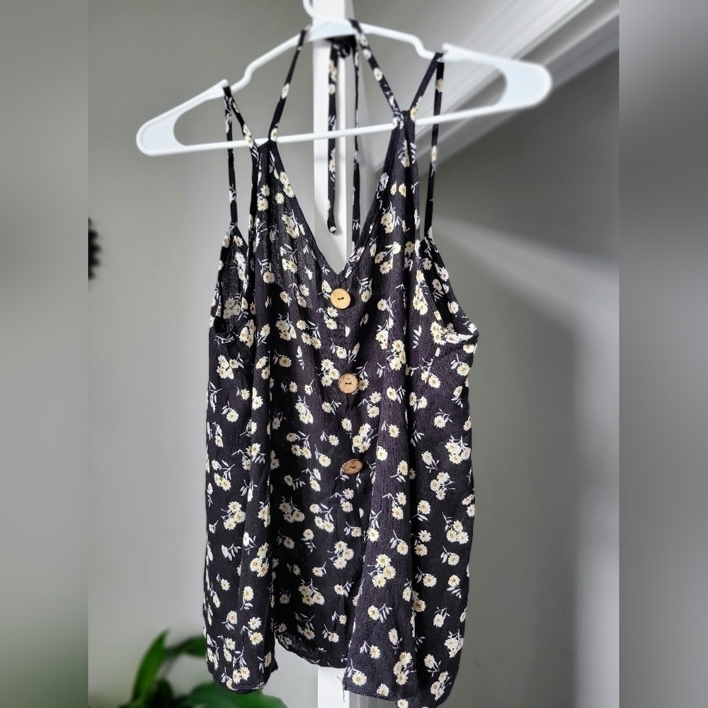 Floral Fake Button Halter Top size:12 - Picture 3 of 5